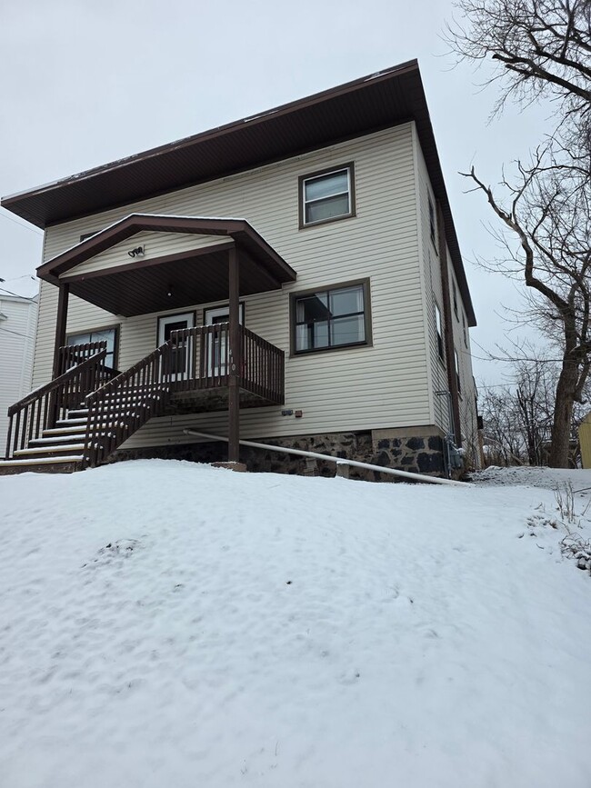 Photo - Duluth, MN 3 Bed, 1 Bath