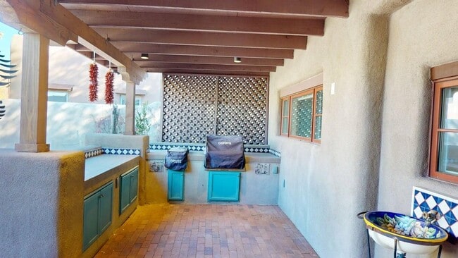 Photo - 901 Galisteo St