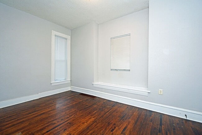 Photo - 3-Bedroom 1-Bathroom Unit Available Now in Minneapolis!