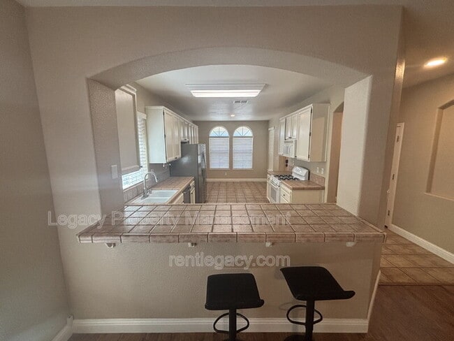 Photo - 1724 Magenta Dr