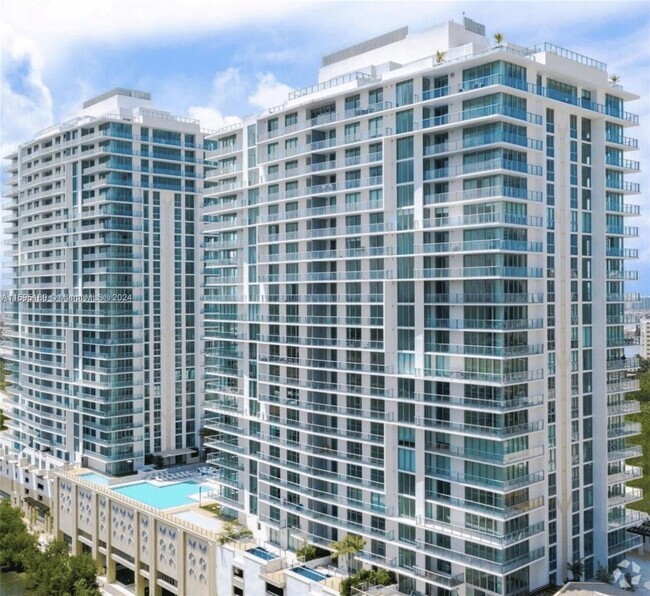 Building Photo - 330 Sunny Isles Blvd Unit 1401 Rental