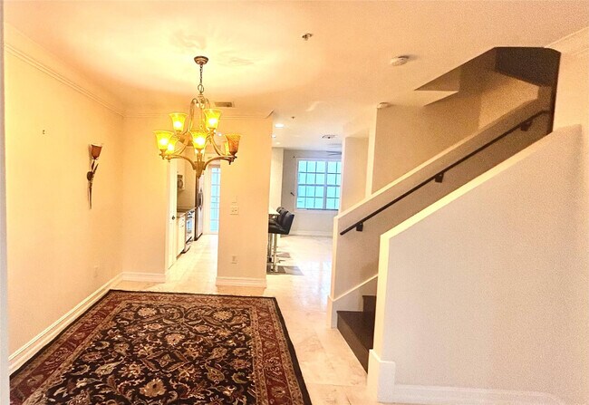 Photo - 2720 NE 9th Ave