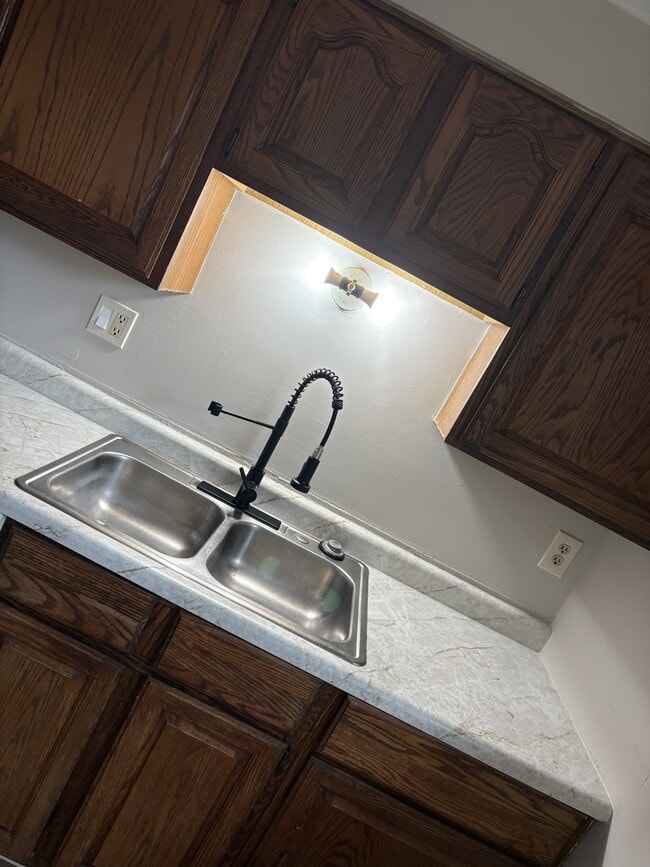 Photo - 1375 Firethorne Dr