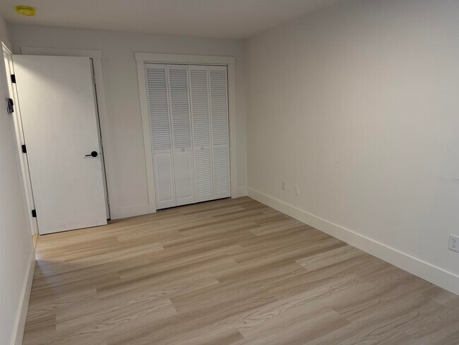 Photo - 473 Maple St Unidad 1