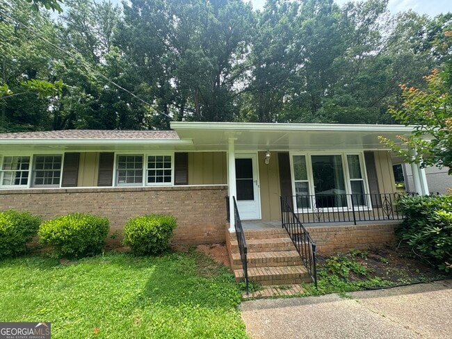 Building Photo - 827 San Miguel Dr