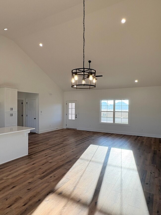 Photo - 5380 Freesia Ln