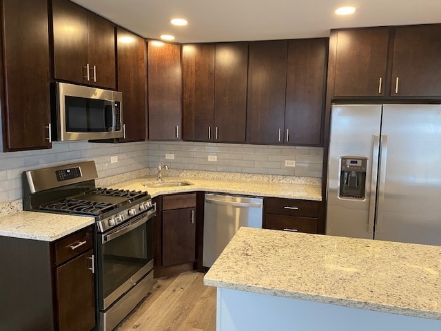 Photo - 218 W Pineview Dr