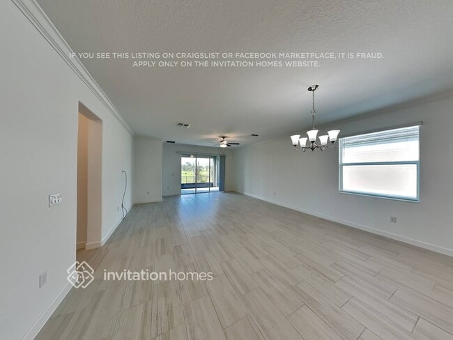 Photo - 14246 17 Ct E