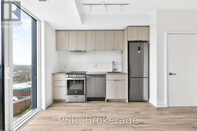 Photo - 1660 Bloor St W Unité 707