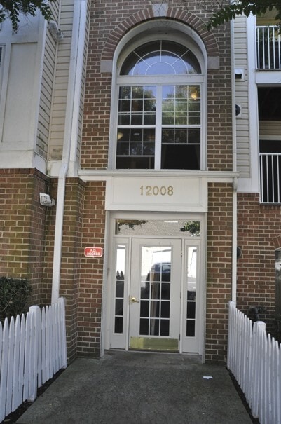 Building Photo - 12008 Amber Ridge Cir Unit A 301