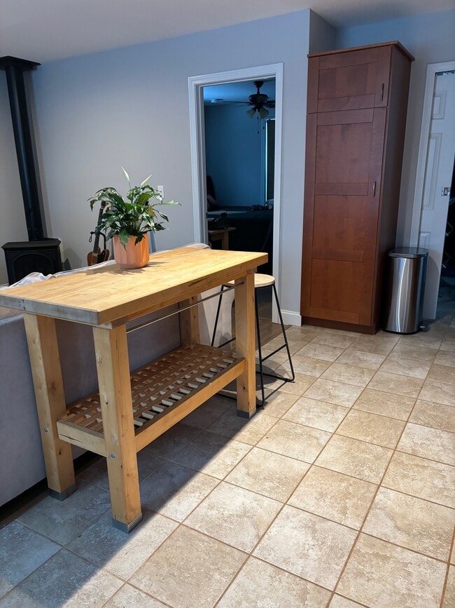 Photo - 544 Tolend Rd Unit STUDIO