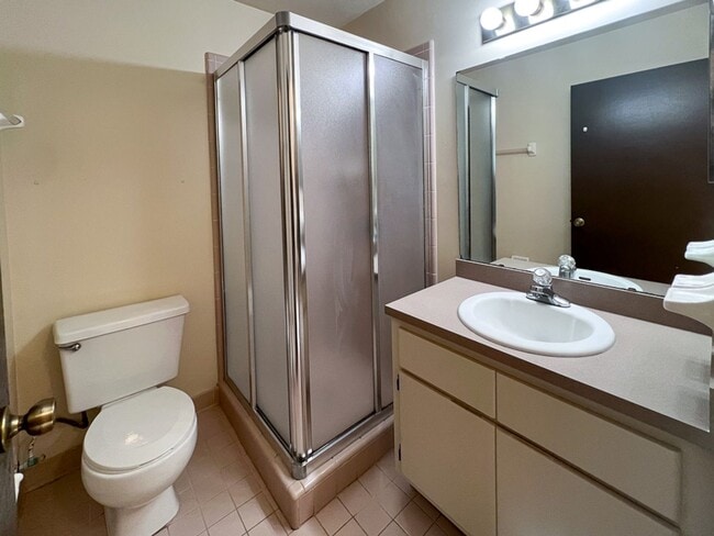 Photo - 2/2 Flat in Napier Oaks available Early August!