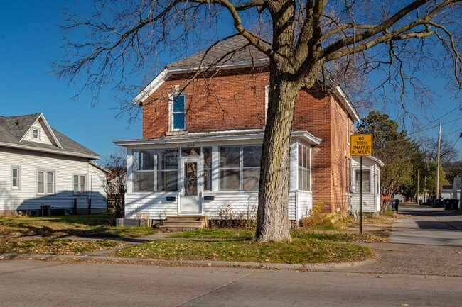 Photo - 1233-1235 16th St S Unit 1233