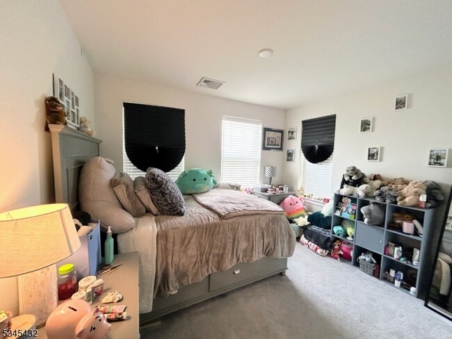 Photo - 18 Colgate Dr Townhome