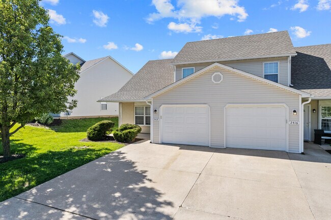 Photo - 2418 Northampton Dr