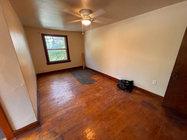 Photo - 916 Milwaukee Ave