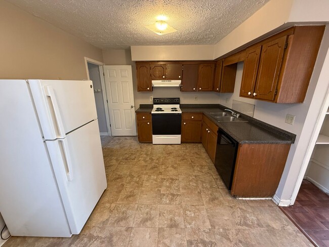 Photo - 8-14 Westridge Cir SW Apartamento Unidad 14 Westridge Cir