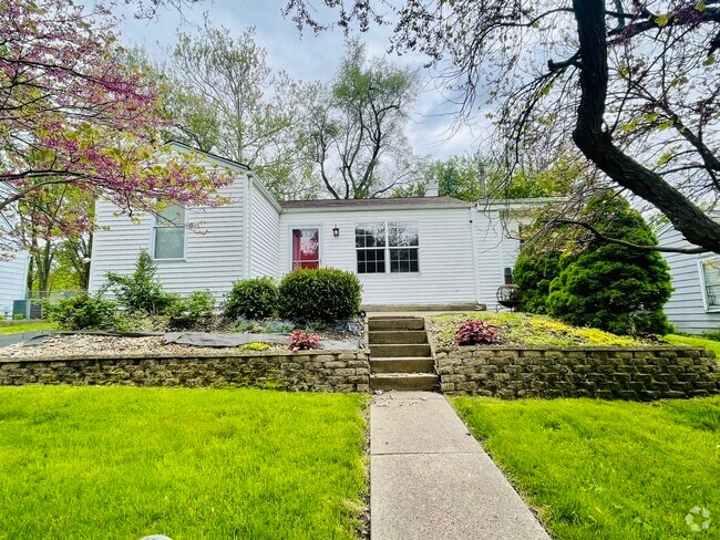 Building Photo - 36936 N Helen Dr Rental