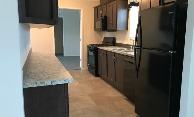 Photo - 25188 Au Lac Dr N