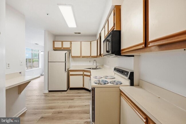 Photo - 13405 Shady Knoll Dr Unidad 109