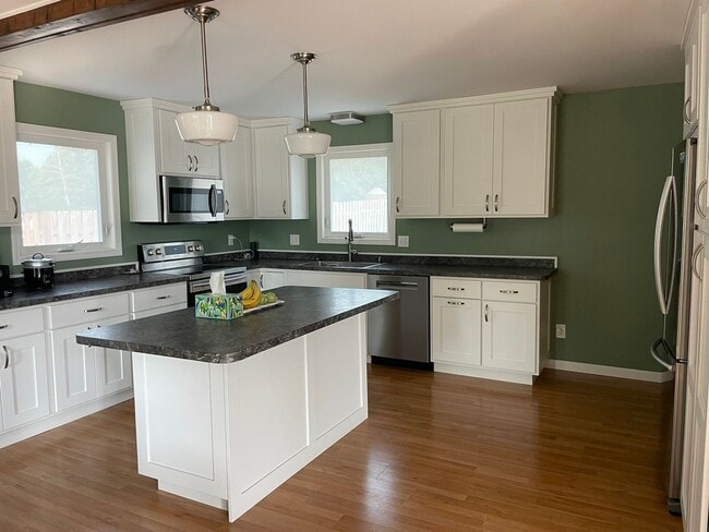 Photo - 622 N Shore Dr