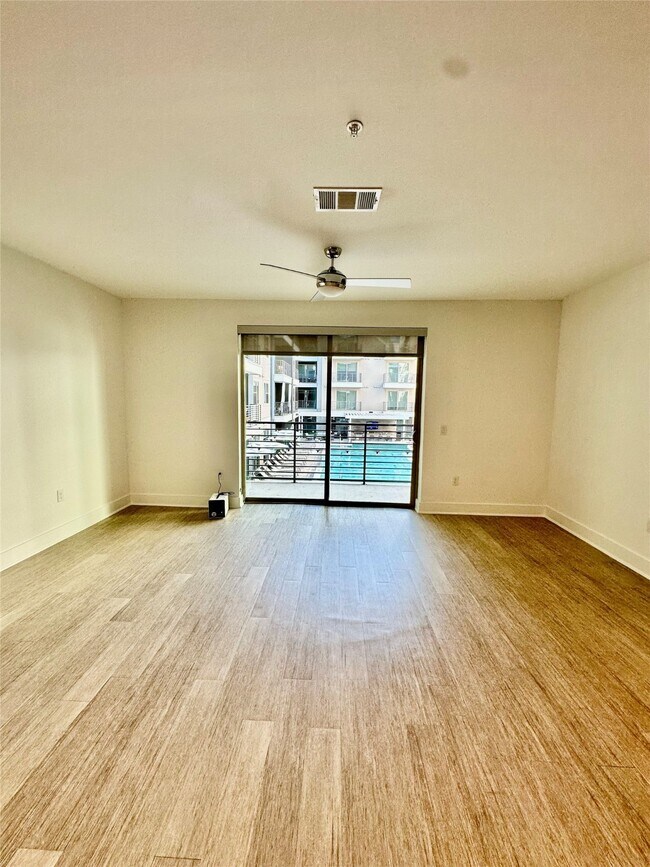 Photo - 6400 Washington Ave Unidad 343