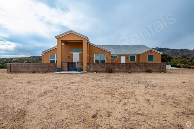 Building Photo - BREATHTAKING VIEWS FROM THE MOUNTAINTOP Rental