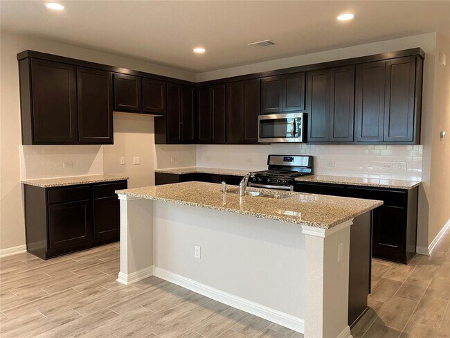 Photo - 1513 Whippletree Trl