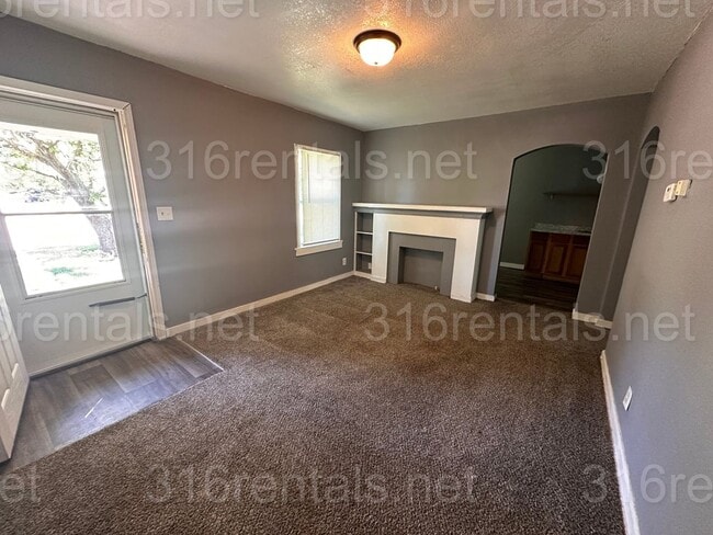 Photo - $525 - 1 bed 1 bath - Duplex Unidad 924 N Glendale Ave
