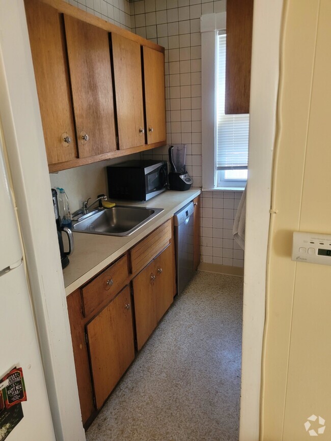 Building Photo - 37 Hancock St Unit 3 Rental