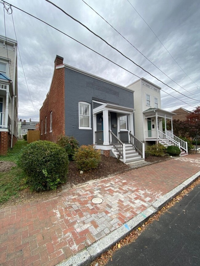 Photo - 729 Catherine St