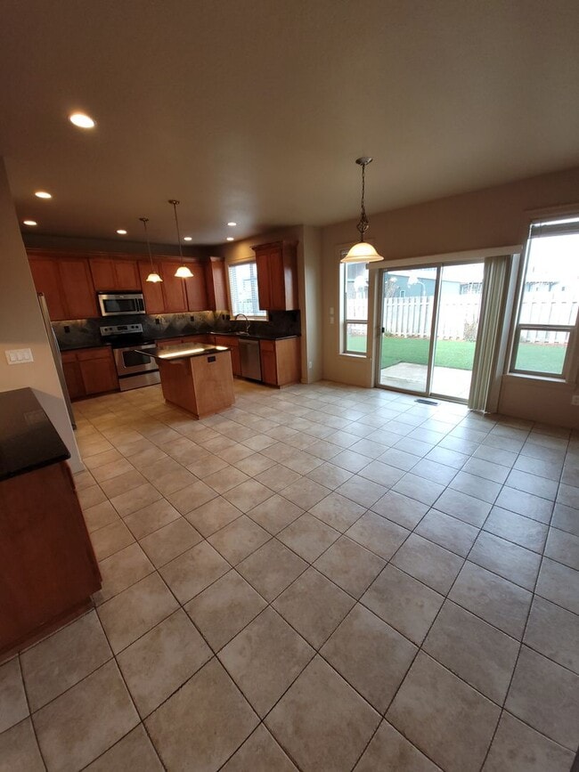 Photo - Beautiful 5 bedroom 3 bath home in Lebanon