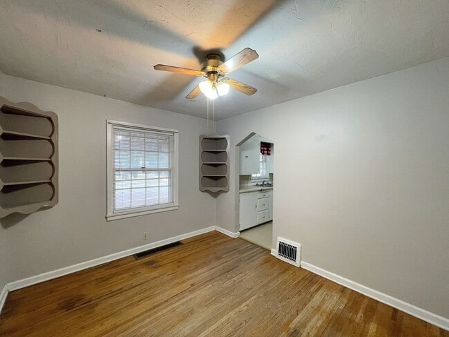Photo - 101 W 14th Ave