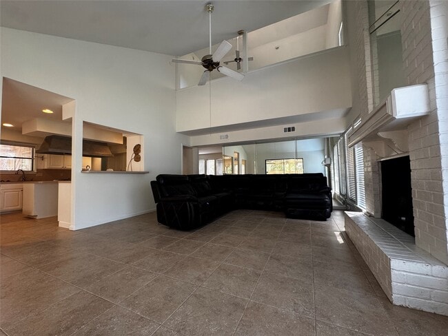 Photo - 44 Whisper Ln