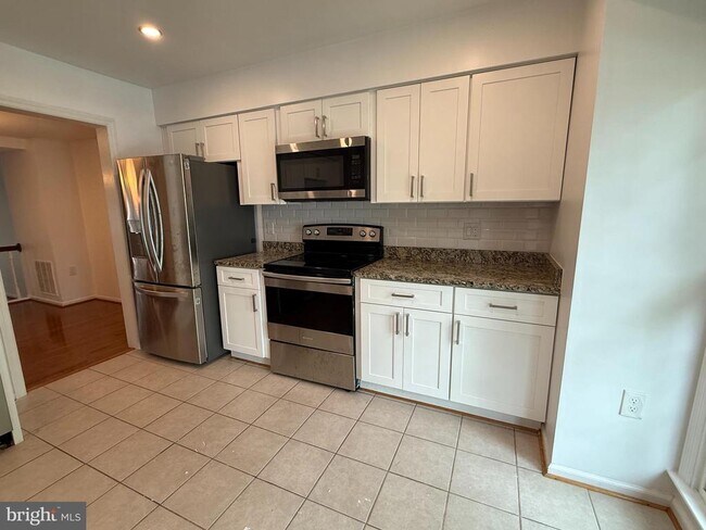Photo - 5832 Apsley House Ct
