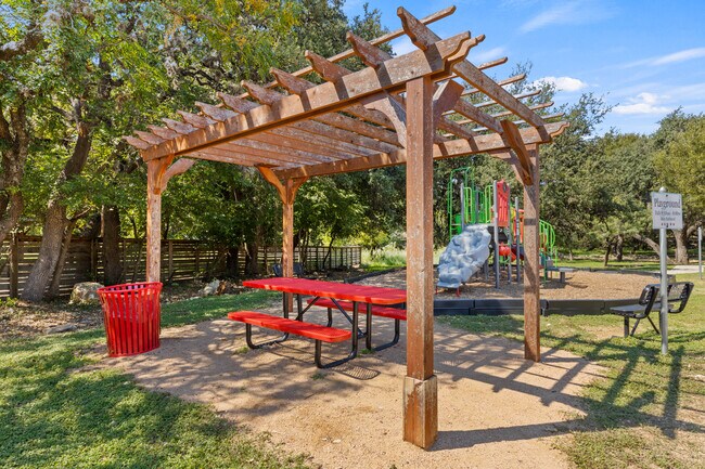 Photo - Chisolm Trace