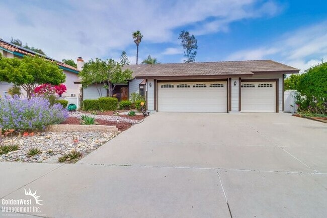 Building Photo - Captivating 3Bdm 2Ba Home in Rancho San Diego