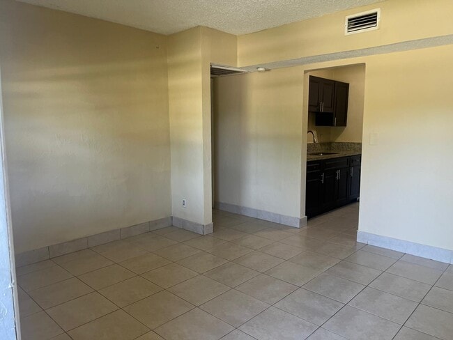 Photo - 4721 NE 18th Ave