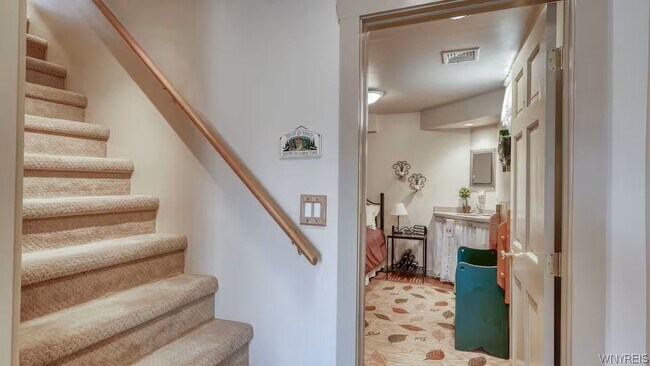 6284 Dublin Hills Rd