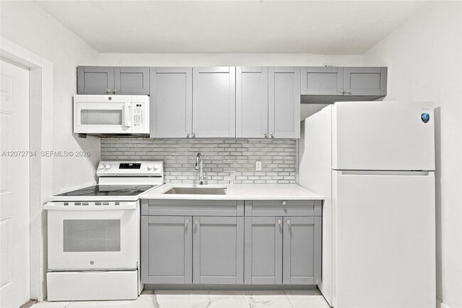 Photo - 219 NW 10th Ave Unit APT #2