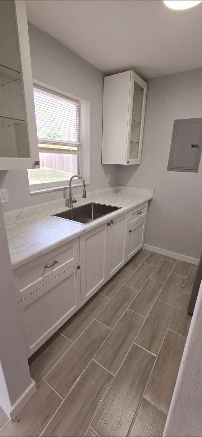 Photo - 1196 Fountainhead Dr