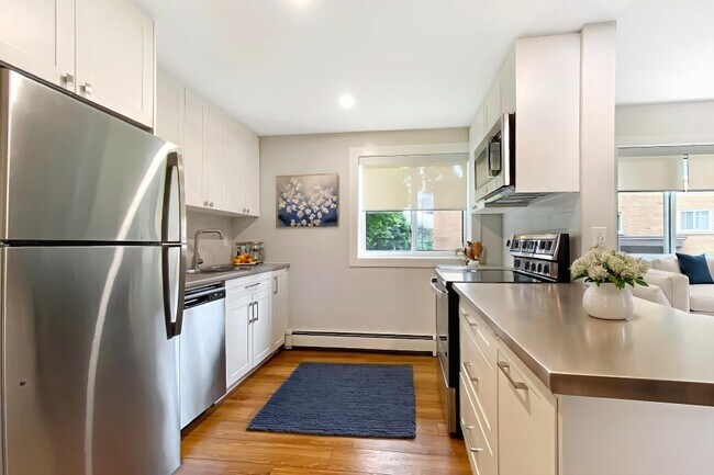 Photo - Brockville Apartments