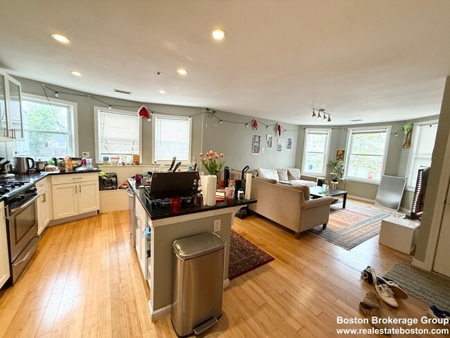 Photo - 110 Chester St Condo Unit 1
