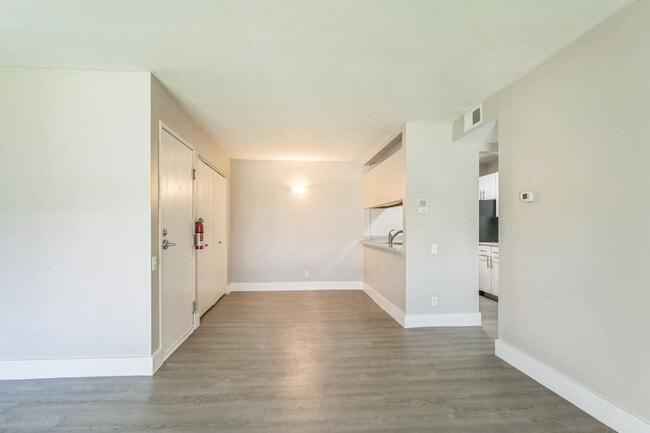 Pine Creek Apartments