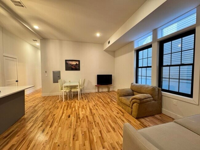 Photo - 241 Palisade Ave Unit 2