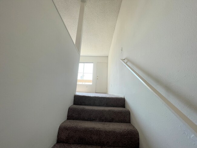 Photo - 4747 Kester Ave