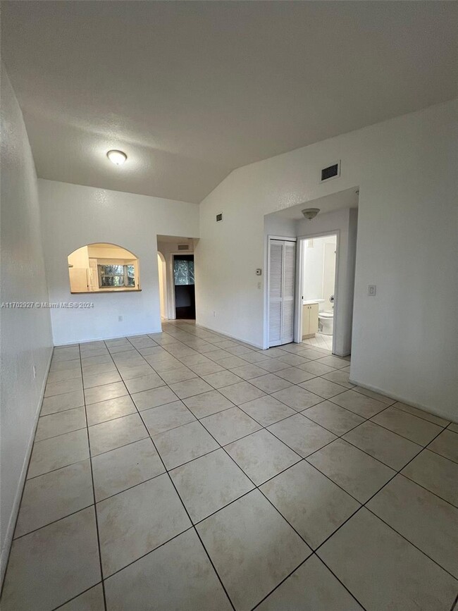 Photo - 1260 SE 31st Ct Condo Unit 203-34