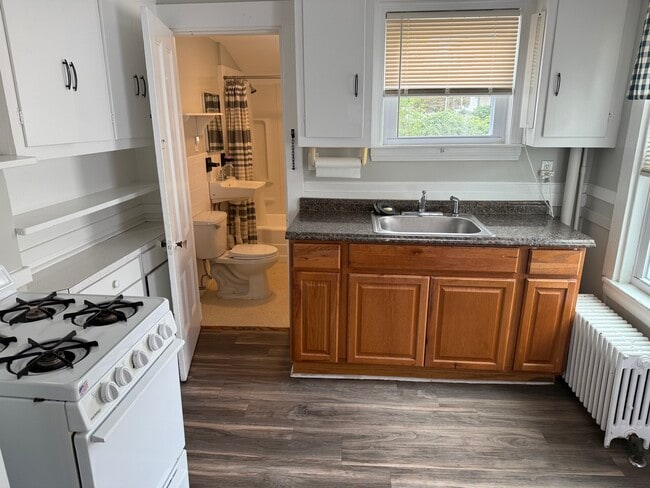 Photo - 67 North Beacon St Unidad R