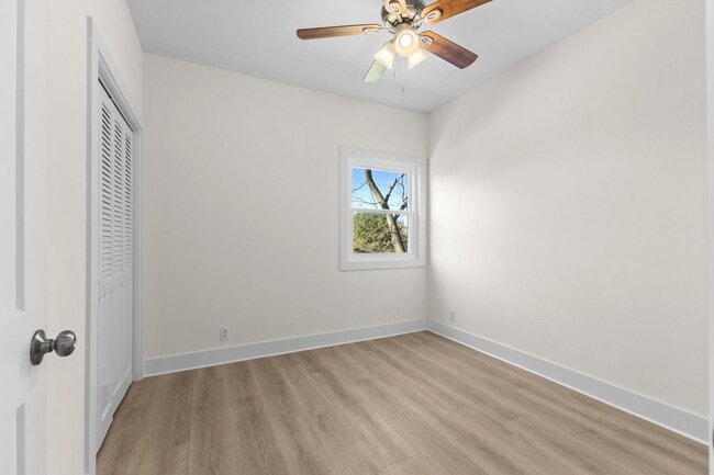 Building Photo - AVAILABLE NOW. 3 BED 1 BATH. IDEAL LOCATION IN BELLEVUE. CLOSE TO EVERYTHING WEST NASHVILLE. NEWL...