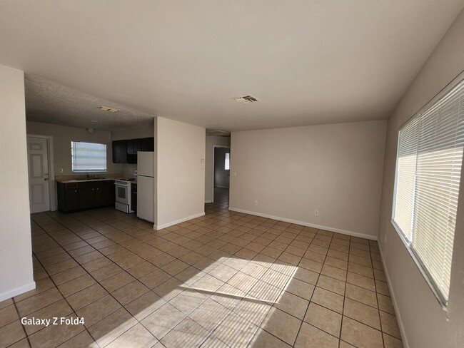 Photo - 711 Gordon Ave S